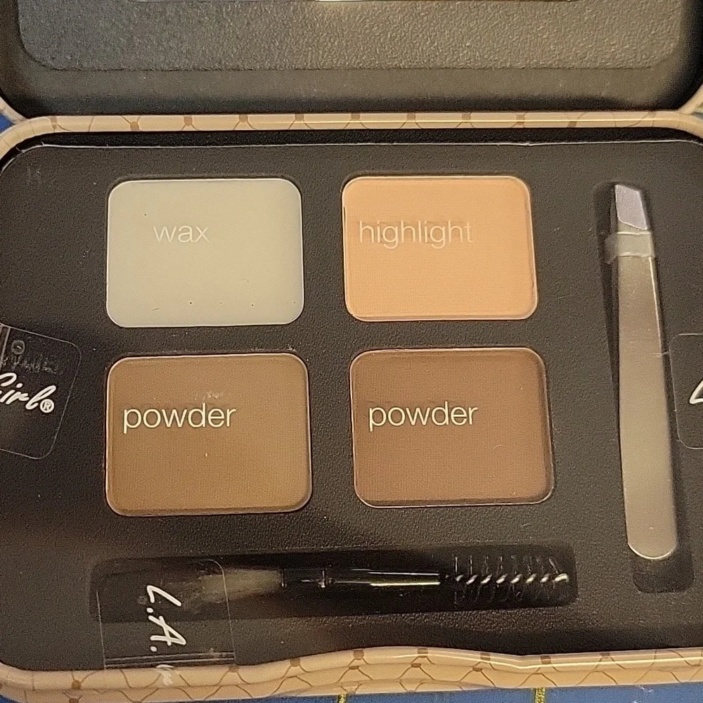L.A. Girl Brow Kit Light And Bright New Sealed In Tin Box